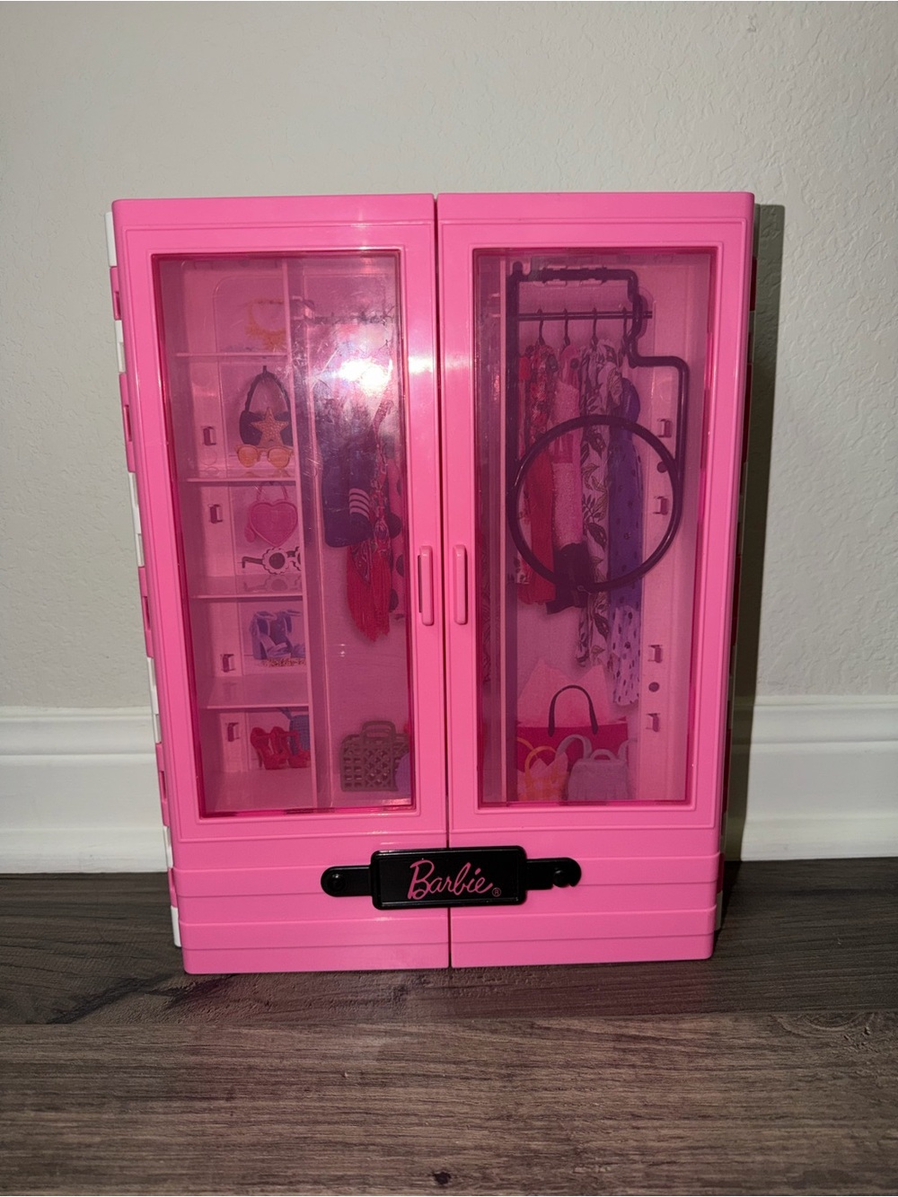 Barbie Hot Pink Wardrobe Play Closet